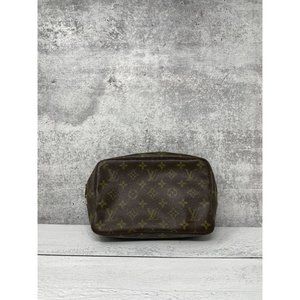 Louis Vuitton Monogram Trousse 23 Damaged